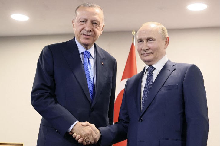 Russian President Vladimir Putin (R) meets with Turkey's President Recep Tayyip Erdogan in Tehran, Iran, on 19 July 2022 (AFP)